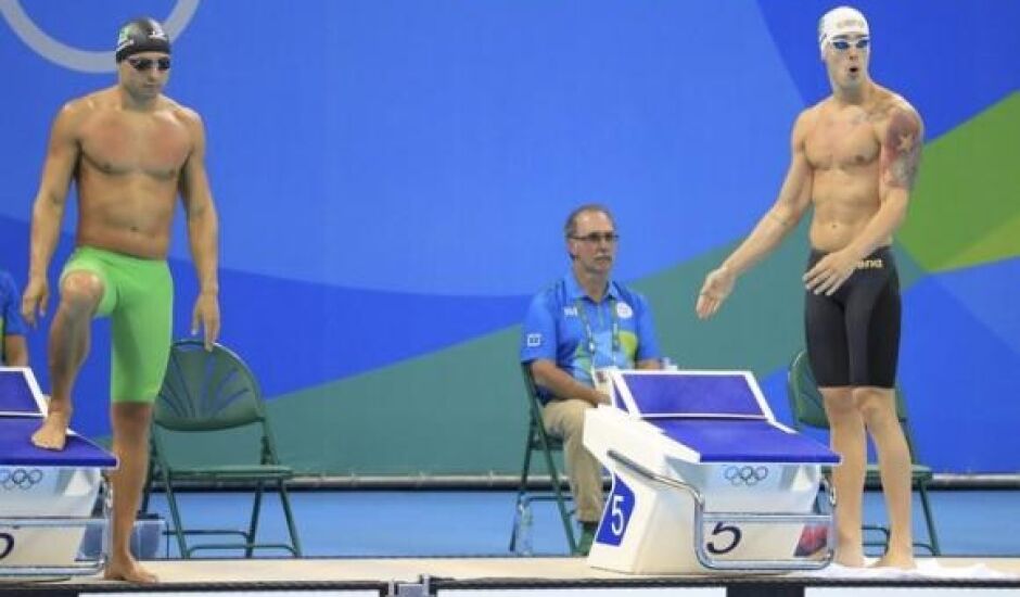 Os brasileiros Bruno Fratus e Ítalo Duarte estão nas semifinais dos 50 metros livre,  a prova mais rápida da natação