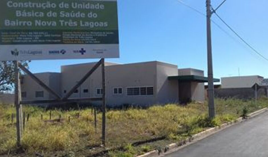 Posto de saúde construído no bairro Nova Três Lagoas está abandonado 
