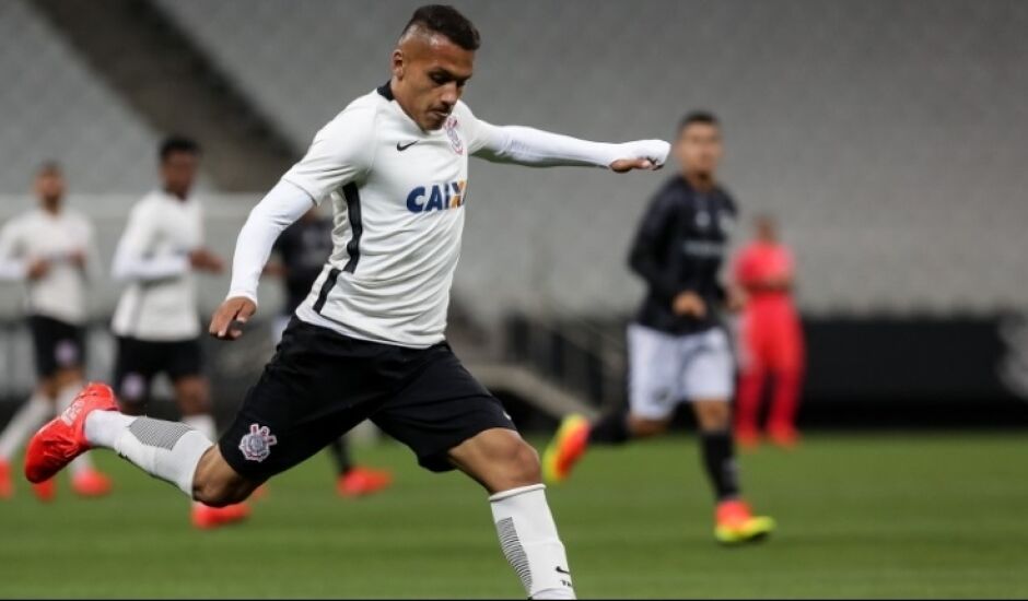 Corinthians recebe o perigoso Fluminense em seu estádio, no domingo