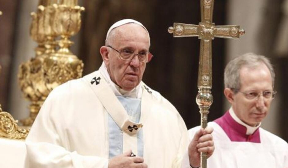 papa Francisco disse que o"terrorismo fundamentalista é fruto de uma grave miséria espiritual e de uma notável pobreza social"