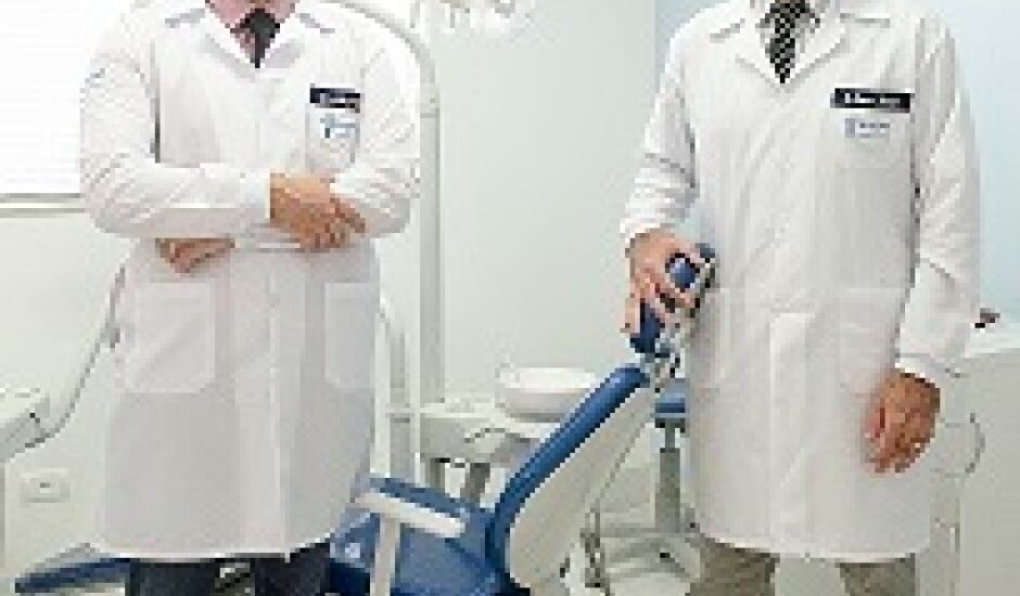 Arthur Chiari e Mauro Montagner, dentistas da Implant Odontologia, de Três Lagoas
