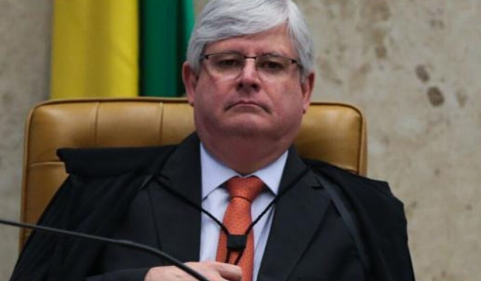 Procurador-geral da República, Rodrigo Janot, posicionou-se contra a interrupção da reforma da Previdência, que foi enviada pelo governo ao Congresso no início de dezembro e se encontra em tramitação na Câmara dos Deputados