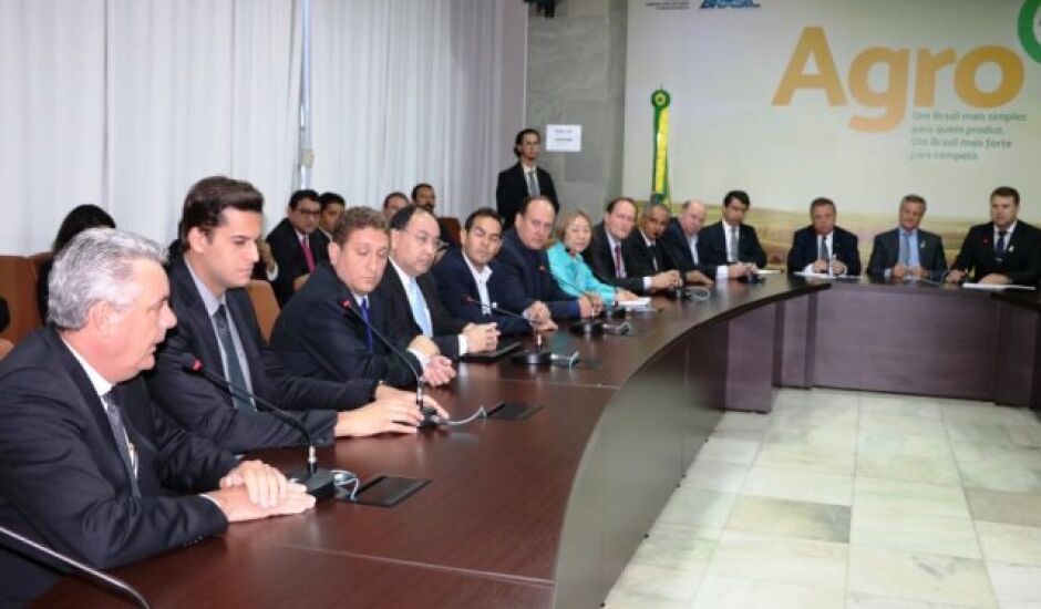 Guerreiro participou da reunião da Associação Nacional dos Municípios Sedes de Usinas Hidroelétricas 