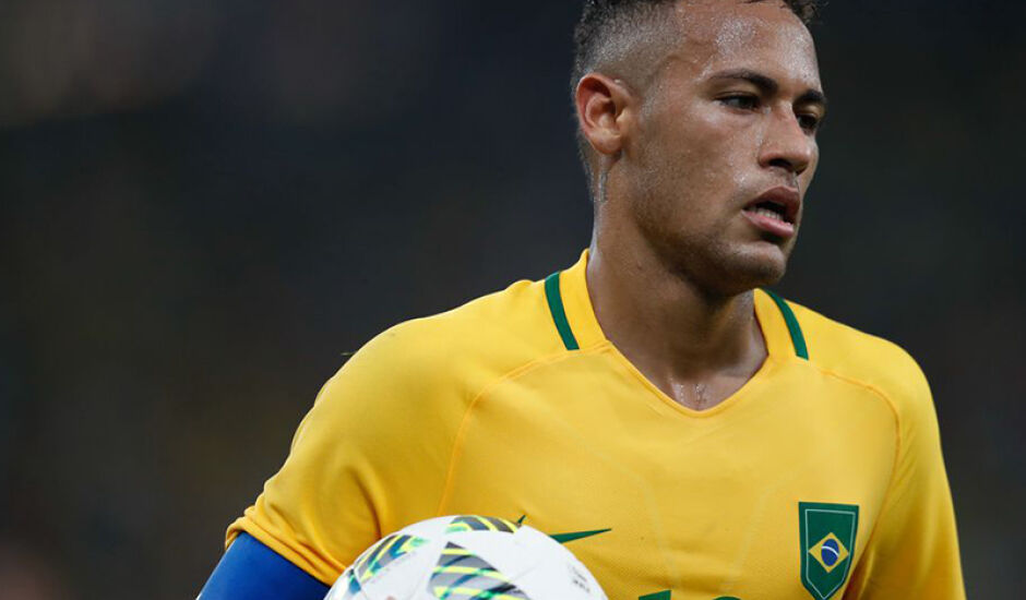 Neymar está entre os convocados para as próximas rodadas 