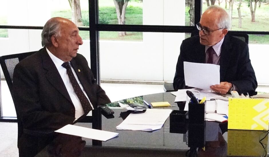 Senador Pedro Chaves em reunião com o presidente do TCU 