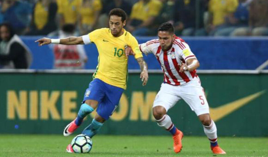 Neymar foi o melhor jogador em campo na vitória de 3x0 sobre o Paraguai