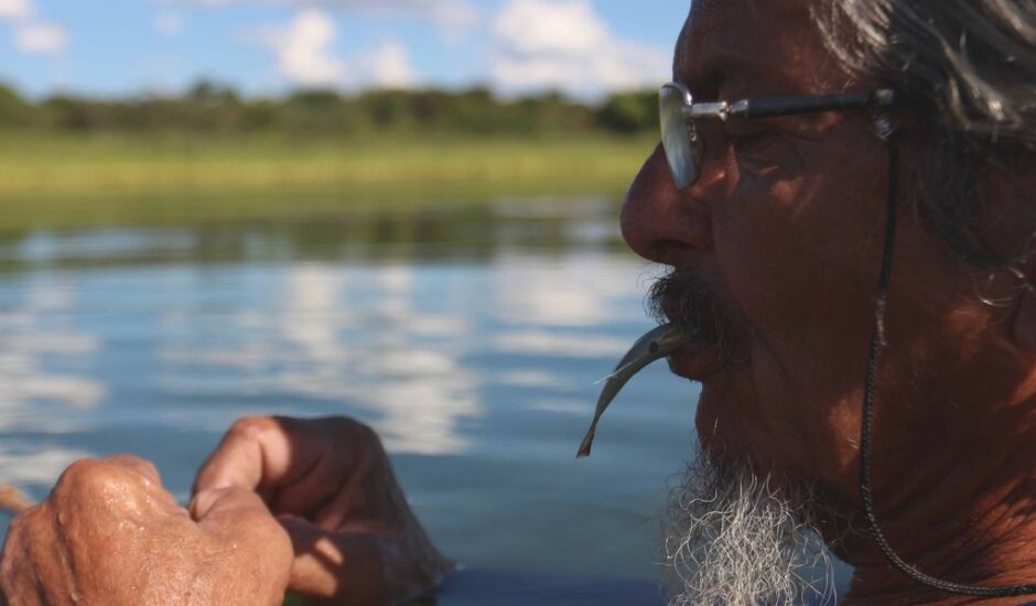 Pescador conhecido como Barbicha Rio Parana, em Três Lagoas.