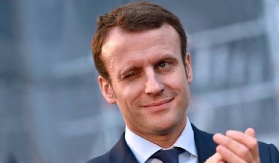 Emmanuel Macron lidera a disputa  na França.