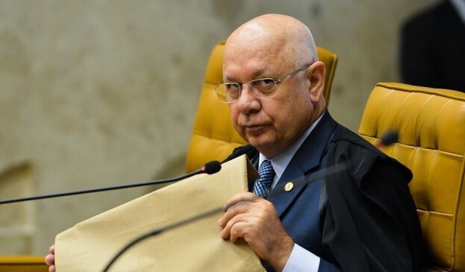 Ex-ministro do STF morreu depois de queda de avião em Angra dos Reis (RJ)