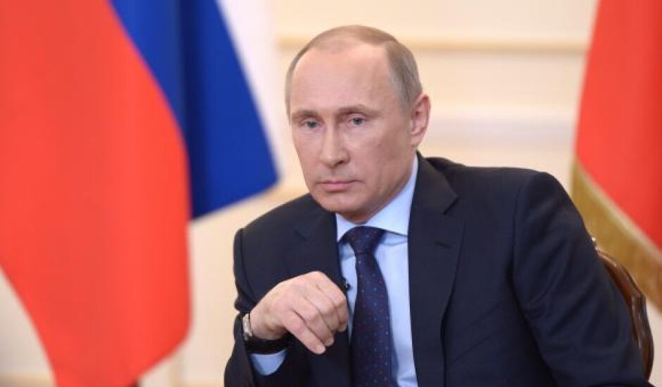 Putin acusou o serviço secreto dos Estados Unidos (CIA) de ser "a fonte primária do vírus"