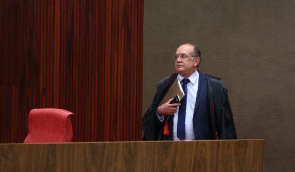 O presidente do TSE, ministro Gilmar Mendes, durante o quarto dia de julgamento da ação que pede a cassação da chapa Dilma-Temer