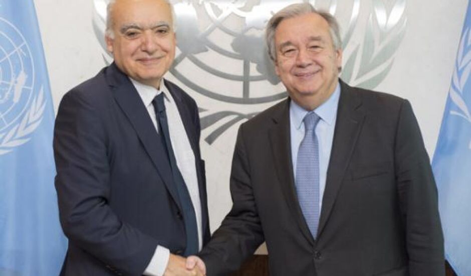 Ghassan Salamé (à esq.) com o secretário-geral da ONU, António Guterres