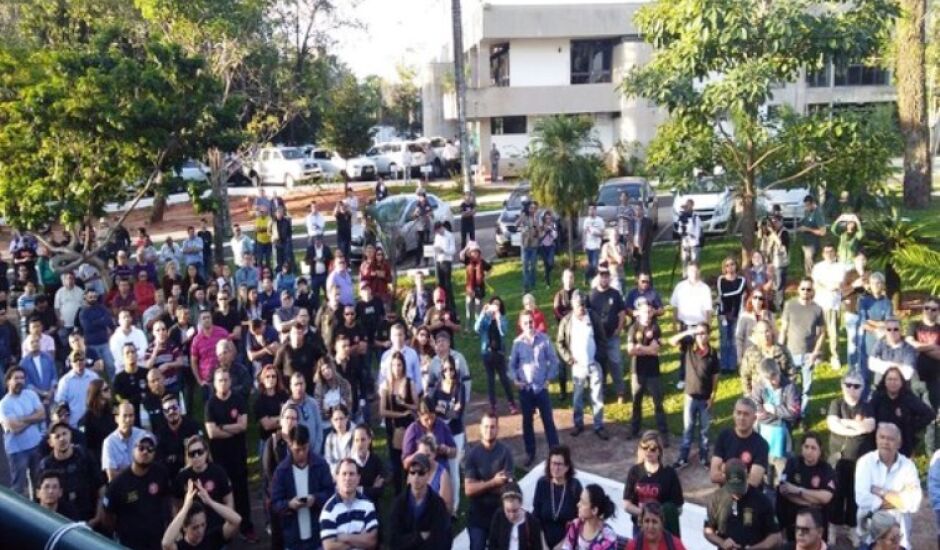 Servidores de diversas categorias ameaçam entrar em greve em Mato Grosso Sul