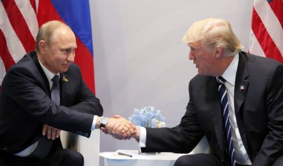 Putin e Trump trocam apertos de mão em Hamburgo
