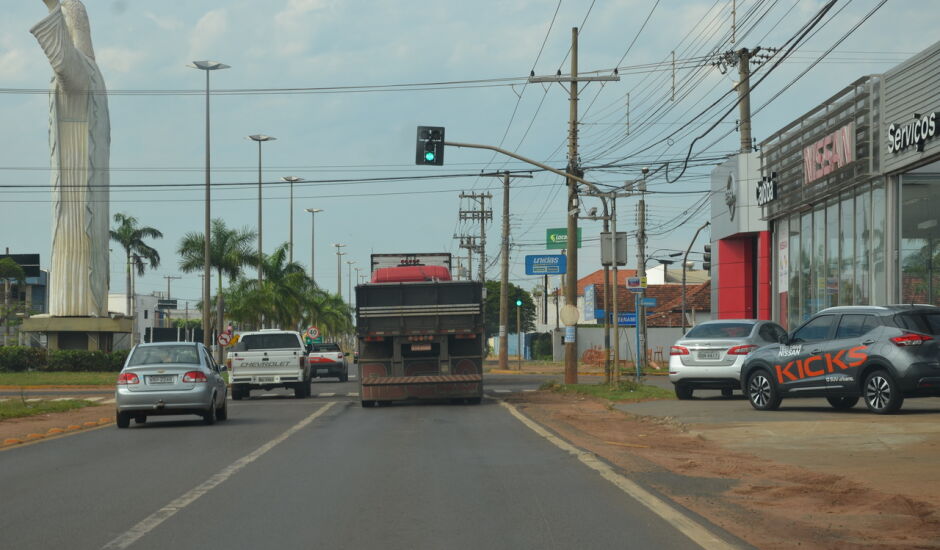Contorno rodoviário visa desviar o tráfego de caminhões da avenida Ranulpho Marques Leal