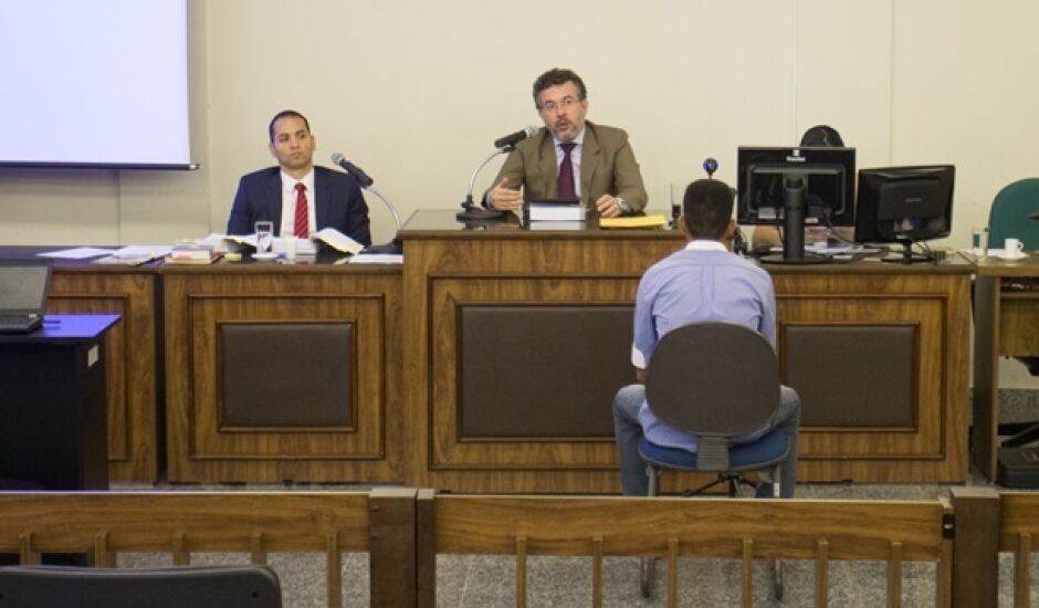 Jânio Jorgino dos Santos presta depoimento durante seu julgamento
