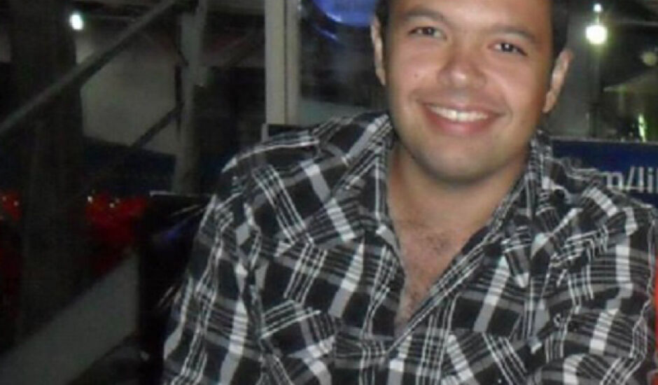 O empresário Tiago Menani, 29 anos, foi sequestrado e teve dois veículos roubados