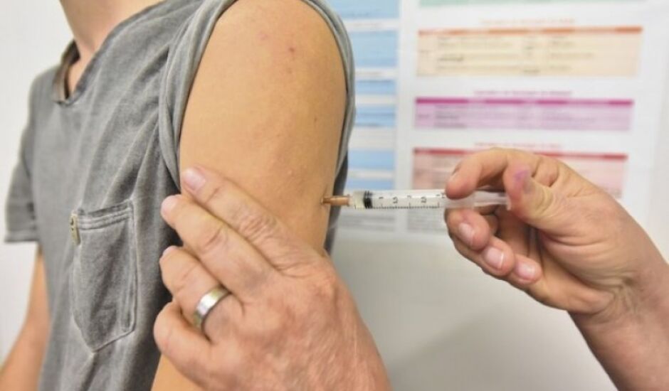 Cerca de 700 crianças e adolescentes foram aos postos de saúde atualizar a caderneta de vacinação