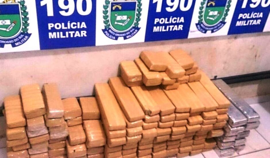 Polícia Militar apreende oito toneladas de maconha