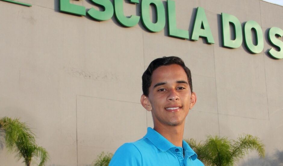 Marcos Vinícius Martins Pires, aluno da Escola do Sesi, tem 18 anos