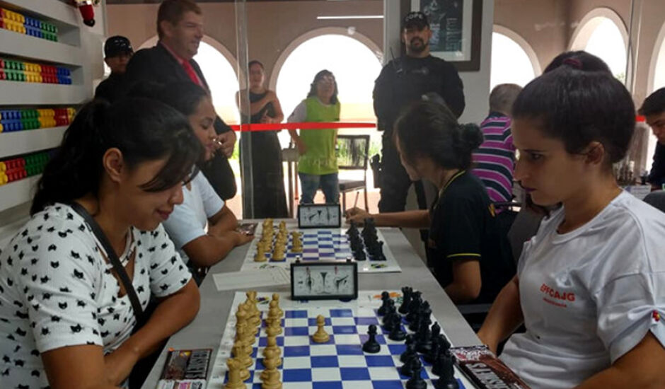 Iniciativa garantiu a participação de três reeducandas do regime fechado no campeonato estadual feminino, realizado na Capital pela Federação Sul-mato-grossense de Xadrez