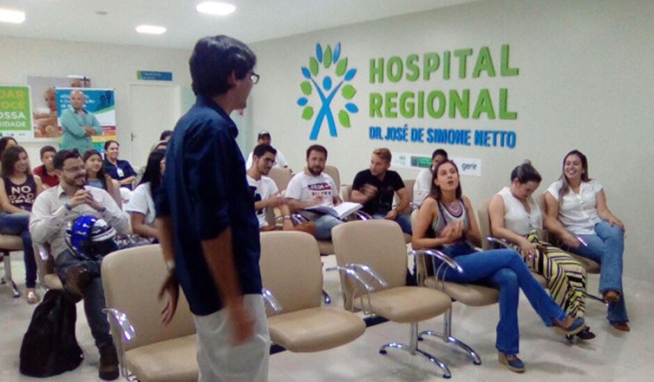 Médico infectologista, Pablo Marinho Custódio, ministrou a palestra sobre prevenção e redução de riscos para contaminação pelo HIV/Aids