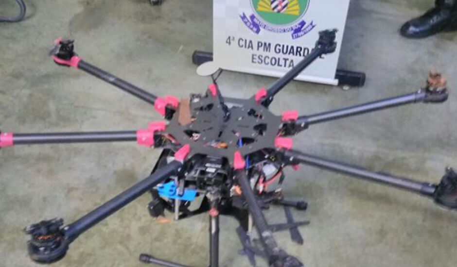 Drone foi apreendido por Polícia Militar e pela Agepen
