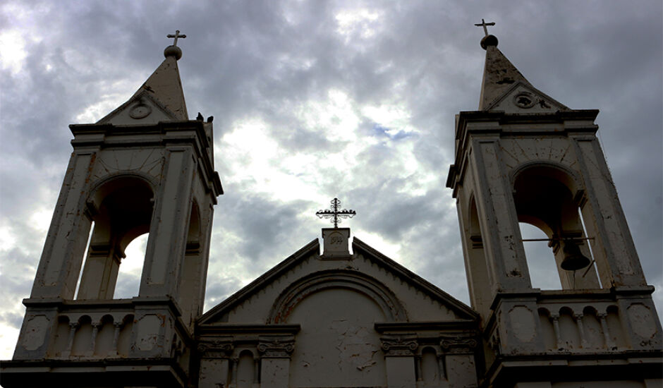 A Igreja Santo Antonio é um monumento arquitetônico e foi construída no ano de 1914 por Antônio Trajano dos Santos, um dos fundadores da cidade