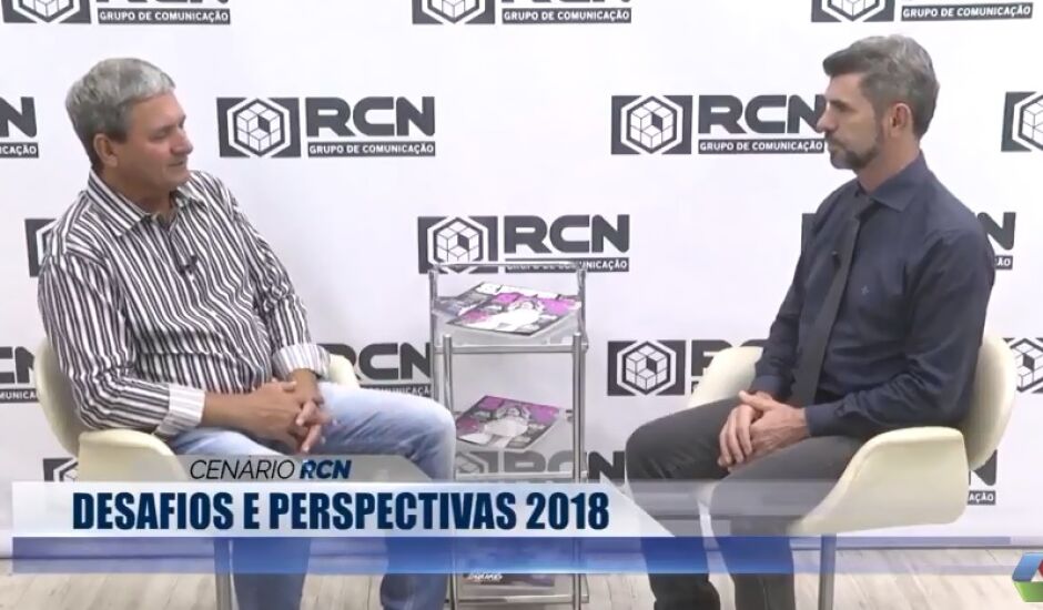 Joaquim Barbosa é o entrevistado do "Cenário RCN"