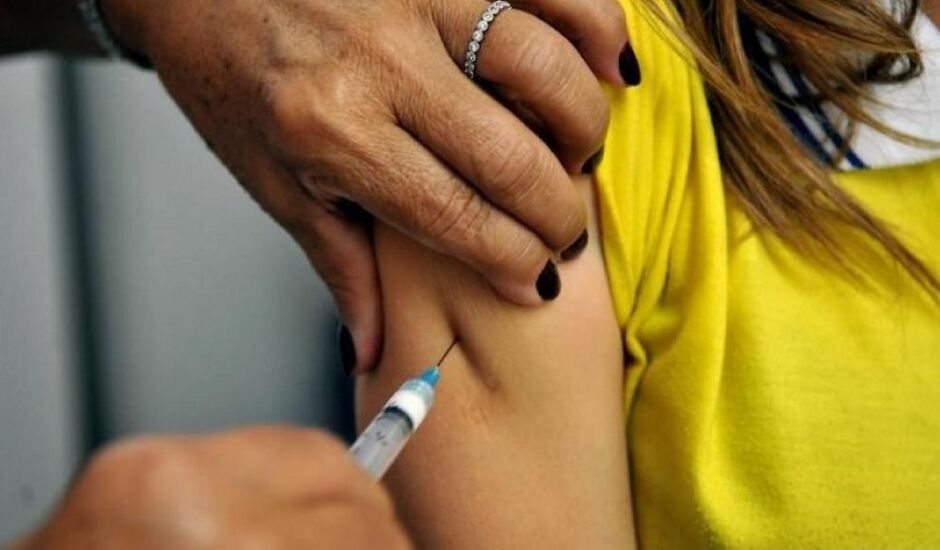 Procura pela vacina nos postos de saúde dobrou nas últimas semanas