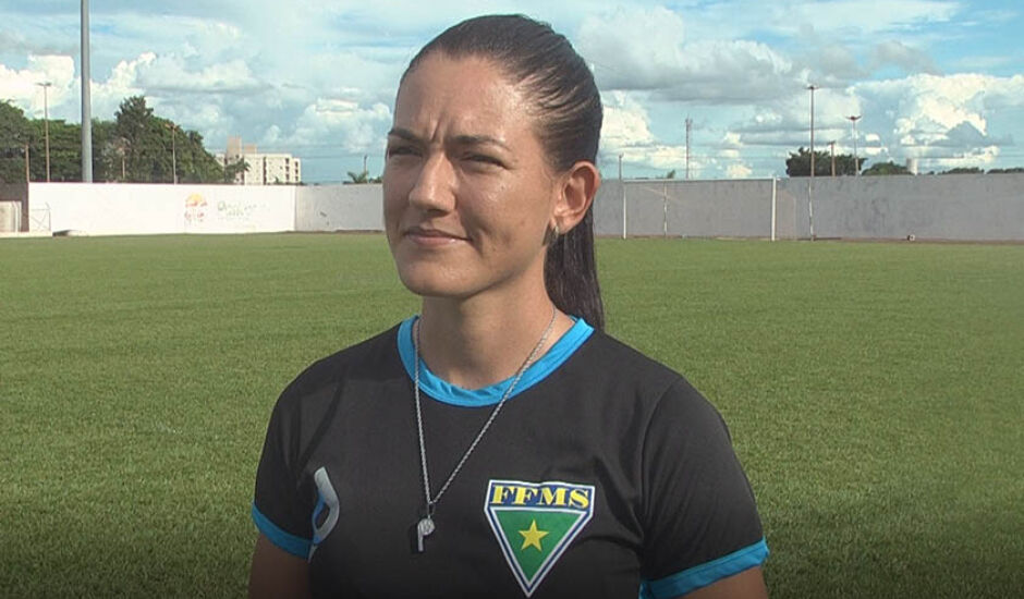 A árbitra-assistente três-lagoense Daiane Caroline Muniz foi selecionada pela Conmebol