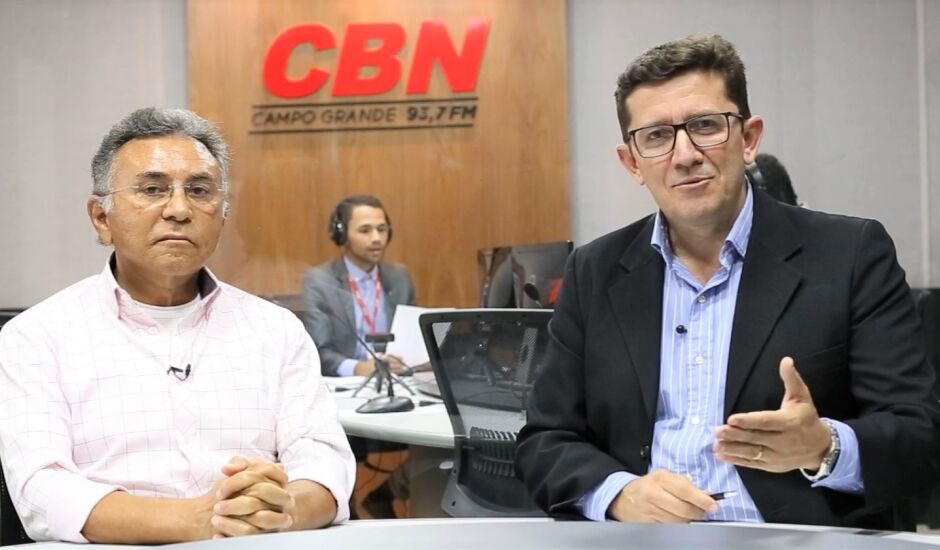 Odilon de Oliveira e o jornalista Otávio Neto nos estúdios da Rádio CBN