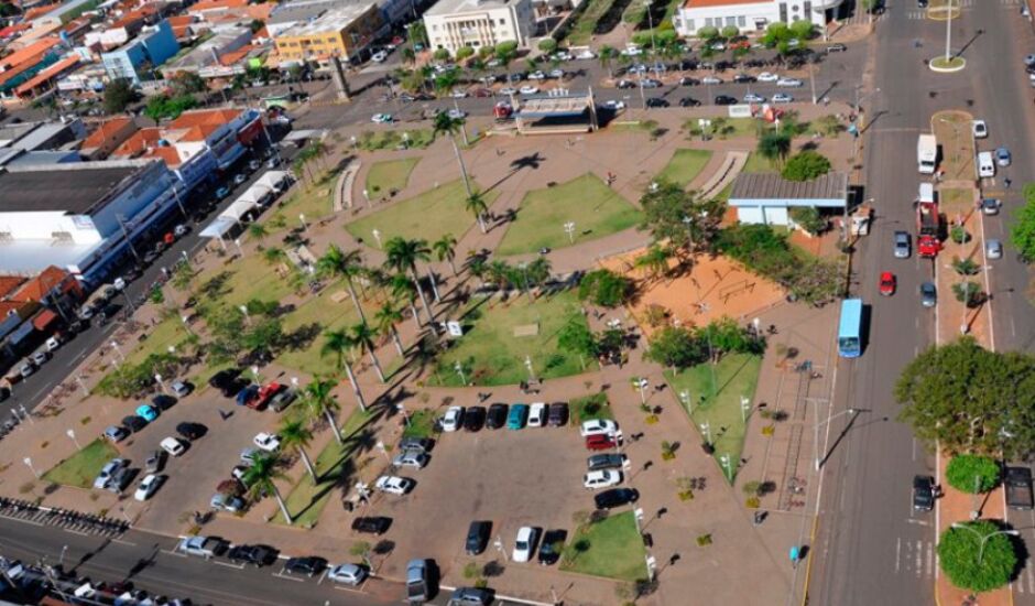 Estacionamento da praça Ramez Tebet será extinto e local será usado para projeto ambiental