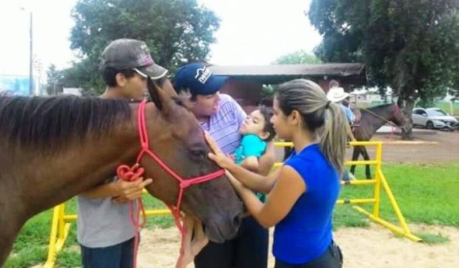 Trabalho é realizado no Sindicato Rural de Três Lagoas, em parceria com o Centro de Equitação e Equoterapia Gasparelli