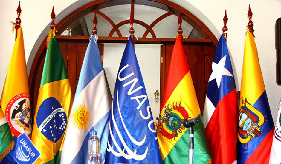 Unasul é formada pela Argentina, o Brasil, Chile, Equador, a Guiana, o Paraguai, Peru, Suriname, Uruguai e a Venezuela