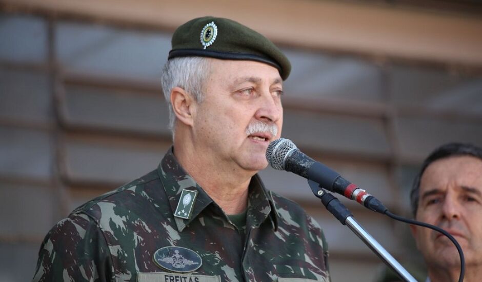 General do Exército, José Luiz Dias Freitas, defendeu declarações de militares sobre política