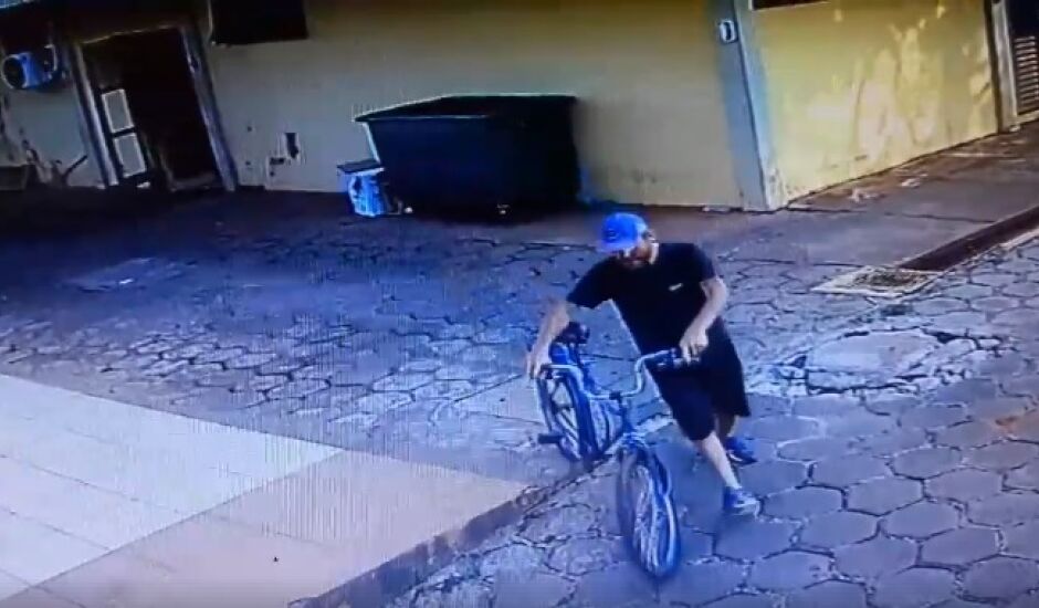 Segundo boletim de ocorrência, o homem trabalha na Santa Casa local e deixou sua bicicleta estacionado no pátio