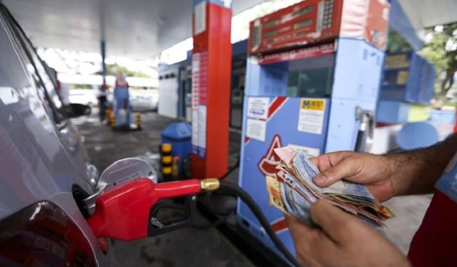 Gasolina e etanol mais caros. Diesel caiu R$ 0,33 por litro