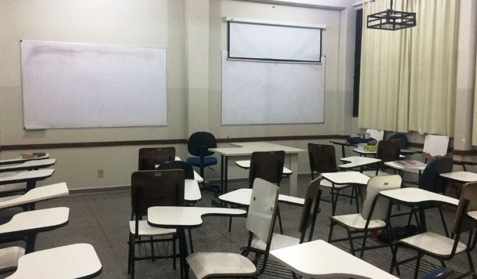 Estudantes abandonaram a sala em solidariedade a uma aluna