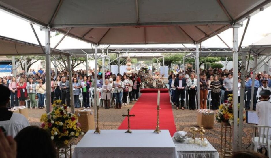A Missa Campal será celebrada pelo bispo da Diocese de Três Lagoas, Dom Luiz Knupp.