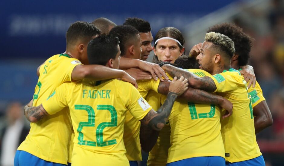 A Seleção Brasileira mostrou união nos confrontos da fase de grupos, agora vai encarar o mata-mata e o primeiro desafio é o México na segunda-feira