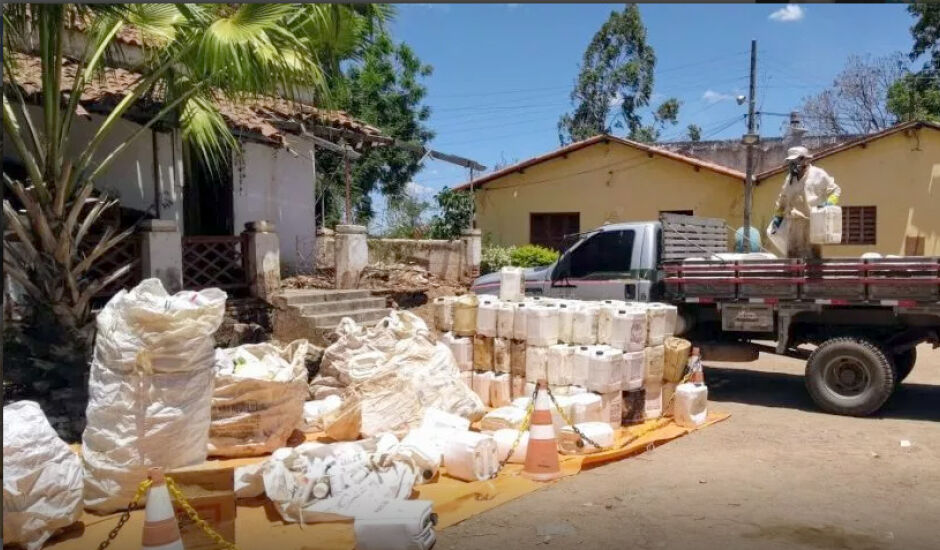 O Sindicato aderiu ao programa Campo Limpo, que é o nome do programa brasileiro de logística reversa de embalagens vazias