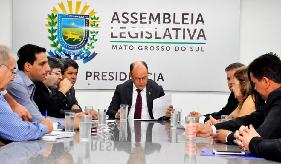 Reunião de vereadores de Três Lagoas com Júnior Mochi e deputados, na Assembleia, nesta semana