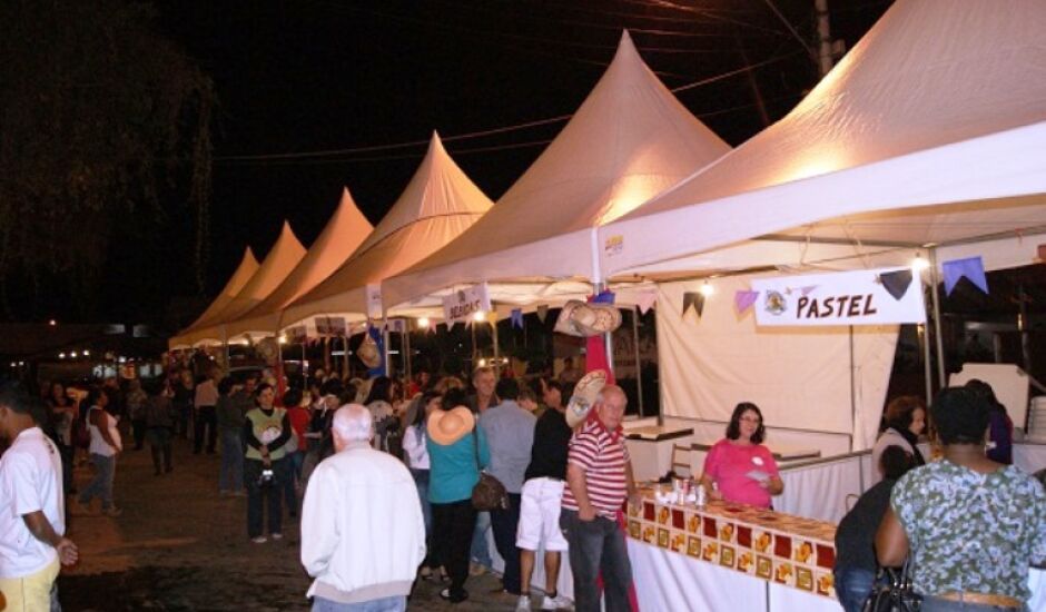 Festa do Folclore terá 90 barracas de alimentação e artesanato