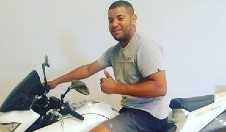Luiz Fernando se envolveu em um acidente de trânsito com outro motociclista