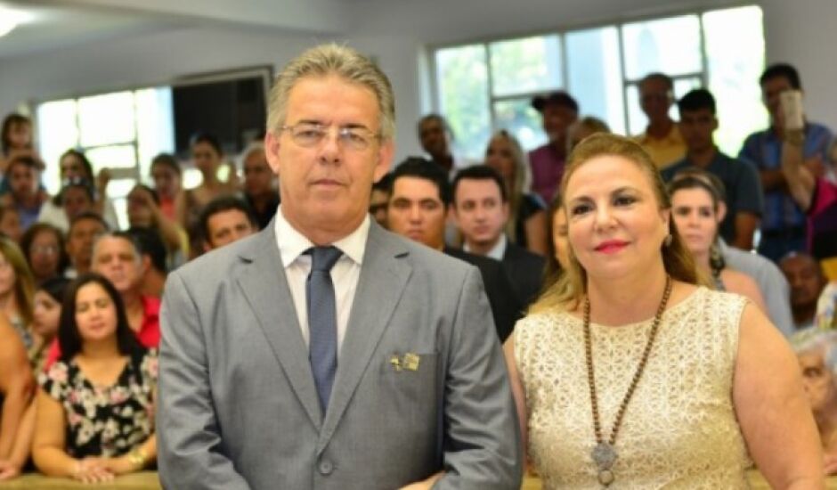 A primeira-dama de Paranaíba, Solange Miziara, assumiu as secretarias de Educação e Cultura do município