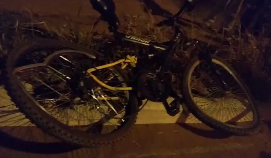 Bicicleta usada por Felipe Santos ficou destruída