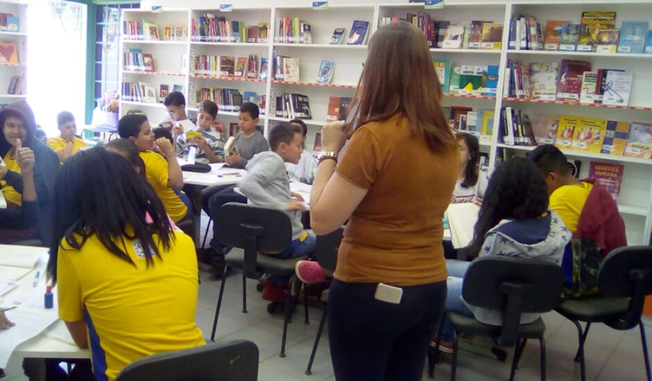 Projetos educativos são desenvolvidos pela biblioteca do Sesi