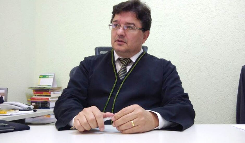A palestra será com o juiz da Vara do Trabalho do município, Luiz Divino Ferreira