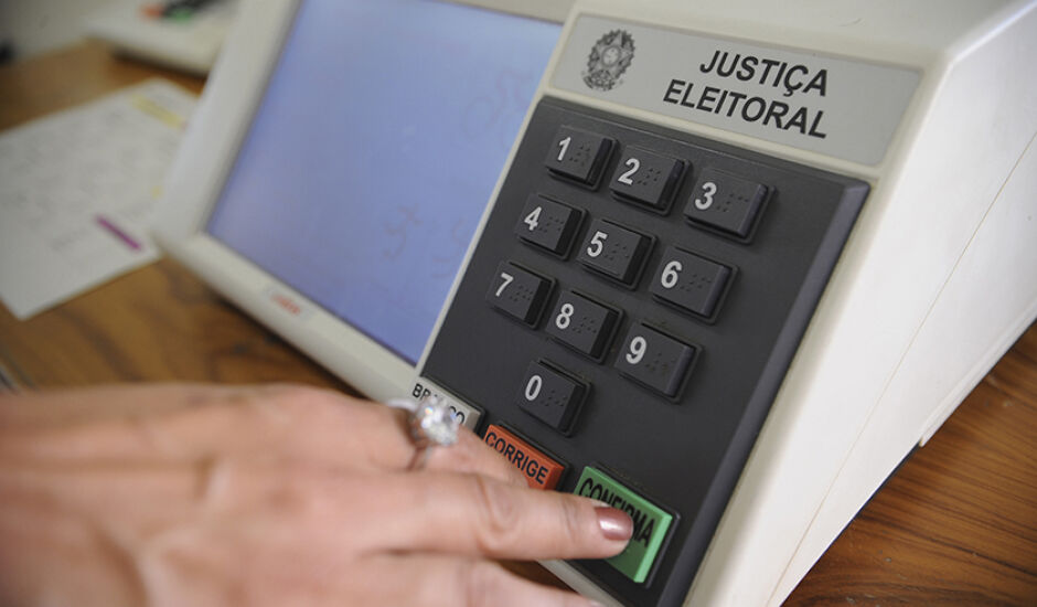 Voto é obrigatório para brasileiros entre 18 e 70 anos